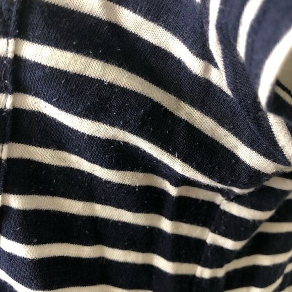 Gap size medium navy/white striped tshirt dress - Picture 3 of 9
